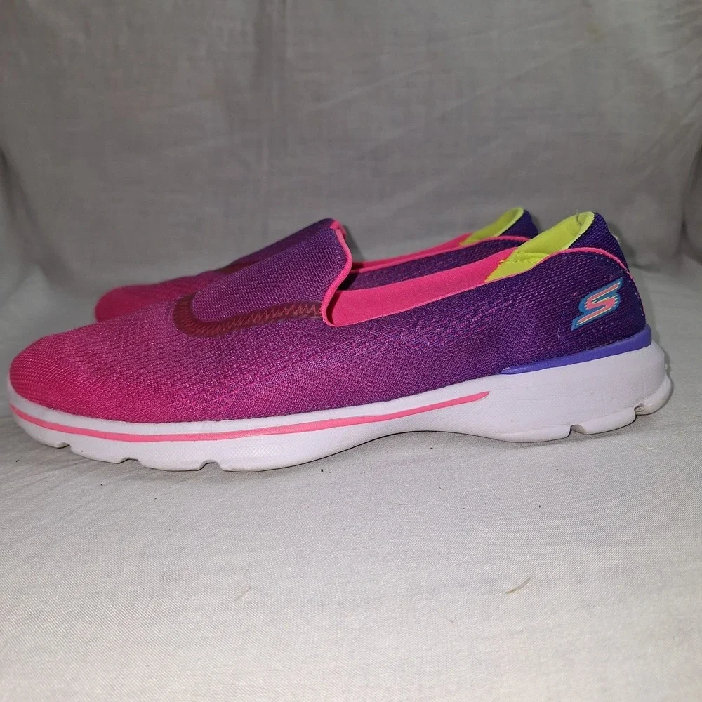 Skechers these goga
